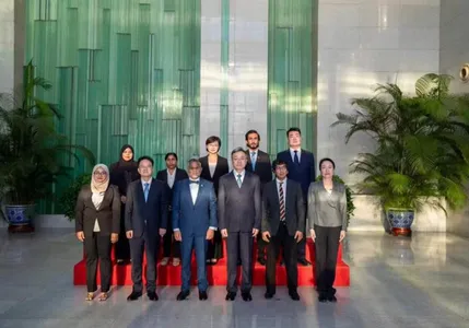 ޕްރޮސިކިއުޓަރ ޖެނެރަލް ޗައިނާއަށް ކުރެއްވި ރަސްމީ ދަތުރުފުޅު - photo 5