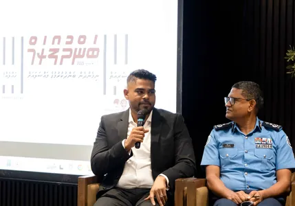 ޕީޖީ އޮފީހުގެ "ބަންދު ފޯރަމް" - photo 19