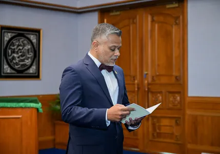 ޕްރޮސިކިއުޓަރ ޖެނެރަލްގެ މަޤާމަށް އަލްއުސްތާޛް ޢައްބާސް ޝަރީފު ޢައްޔަންކުރެއްވުން - photo 1