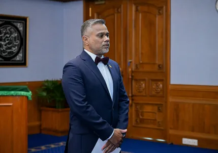 ޕްރޮސިކިއުޓަރ ޖެނެރަލްގެ މަޤާމަށް އަލްއުސްތާޛް ޢައްބާސް ޝަރީފު ޢައްޔަންކުރެއްވުން - photo 6
