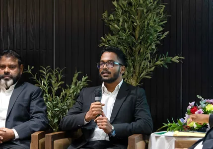 ޕީޖީ އޮފީހުގެ "ބަންދު ފޯރަމް" - photo 36